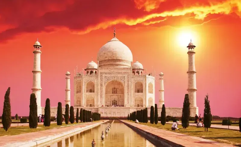 taj-mahal-palace-india-sunrise